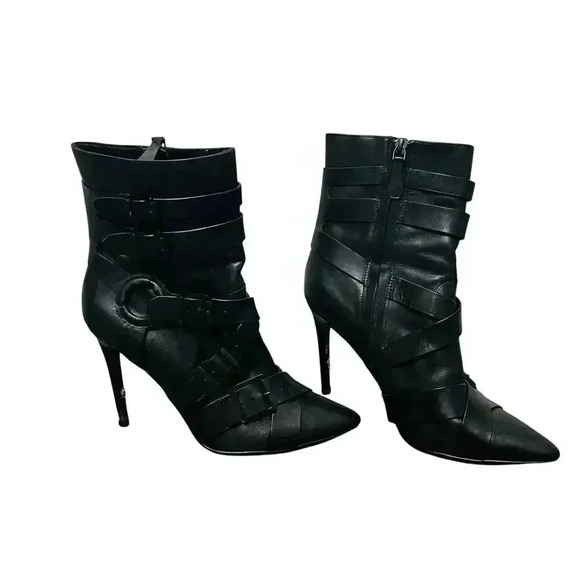 Kenneth Cole Black Leather buckle Boot. Sz 9. Calf 4" Hell Pointed - Picture 2 of 5